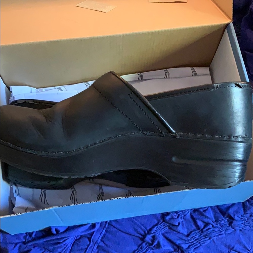 Dansko Clogs - Picture 4 of 7
